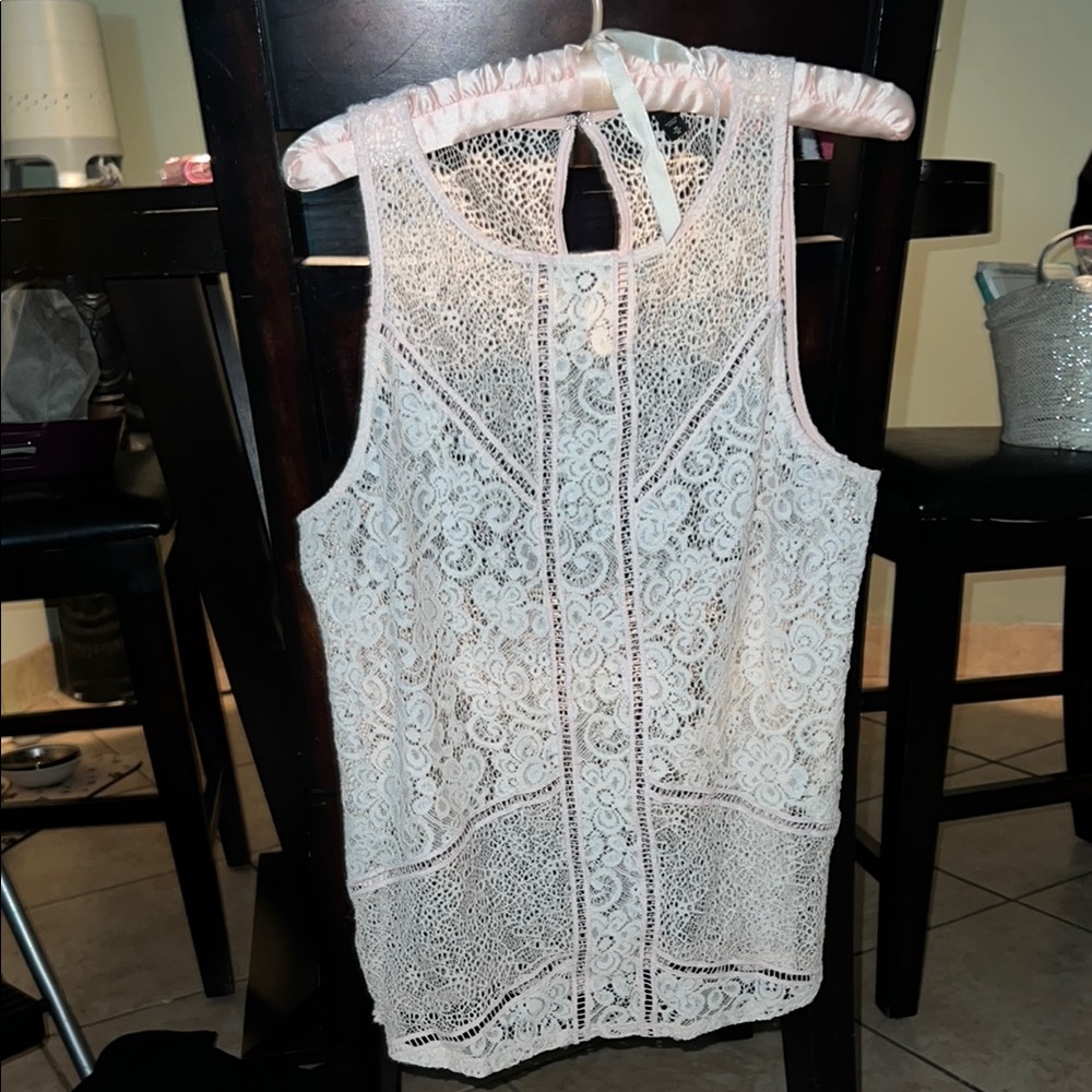 Express Elegant Lace Sleeveless Top